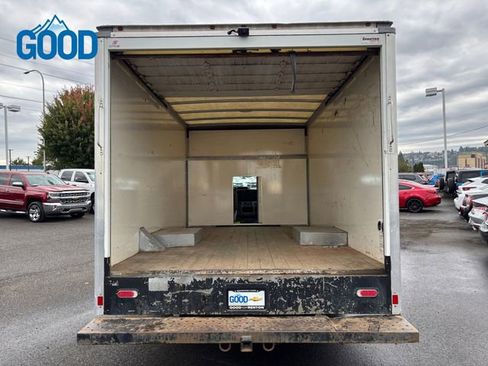 Used 2022 Ford E-350 and Econoline 350 Super Duty w/ Power Windows & Locks Group image 25