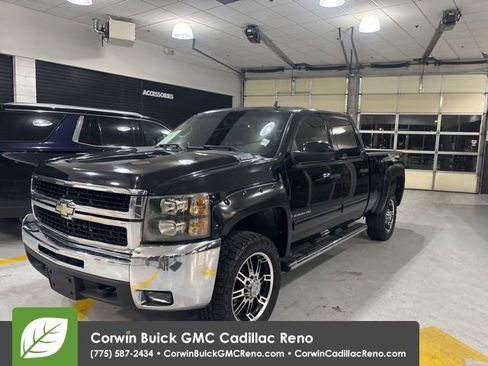 Used 2009 Chevrolet Silverado 2500 LTZ w/ Safety Package AWD/4WD image 1