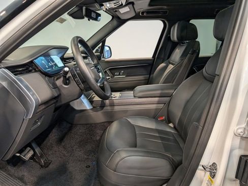 New 2025 Land Rover Range Rover Autobiography image 10