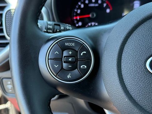 Used 2020 Kia Soul GT-Line FWD image 21
