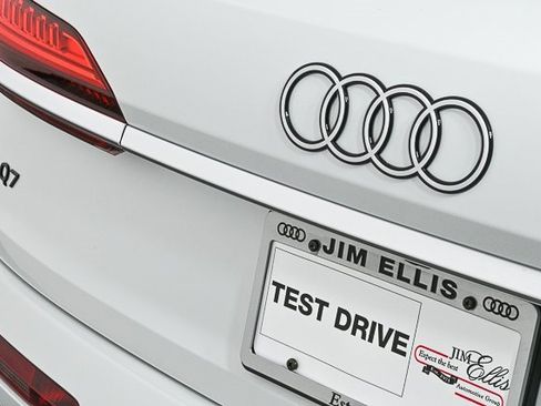 New 2025 Audi Q7 3.0T Premium Plus image 37