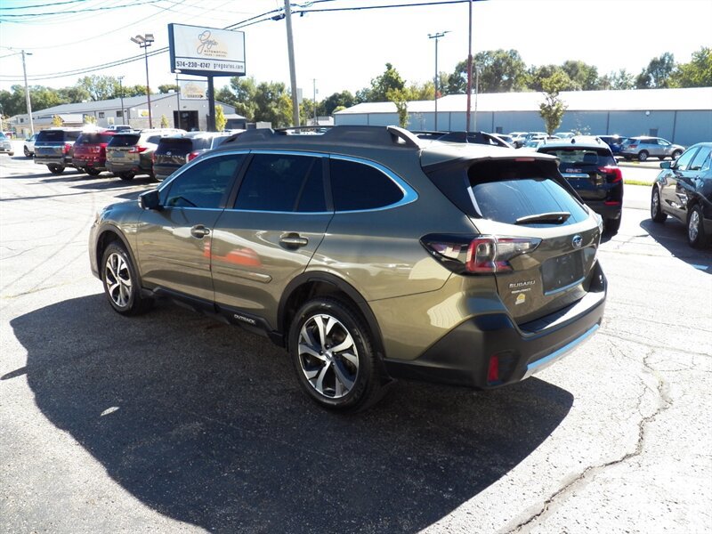 Used 2020 Subaru Outback Limited w/ Popular Package #2 AWD/4WD image 3
