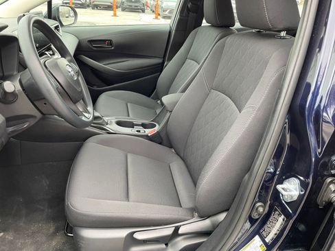 Used 2025 Toyota Corolla LE image 24