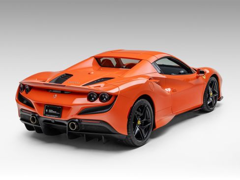 Certified 2022 Ferrari F8 Tributo image 14