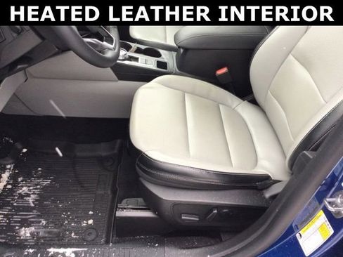 Used 2023 Ford Escape Platinum w/ Class II Trailer Tow Package image 9