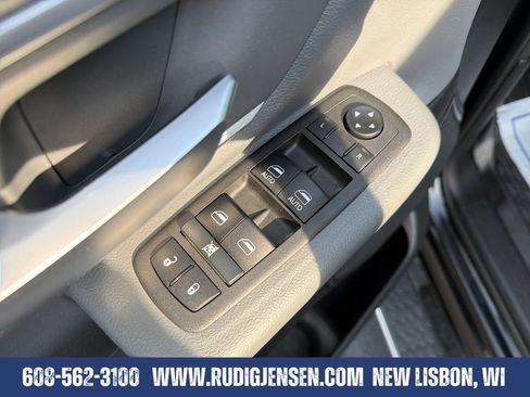 Used 2021 RAM 1500 Big Horn AWD/4WD image 11