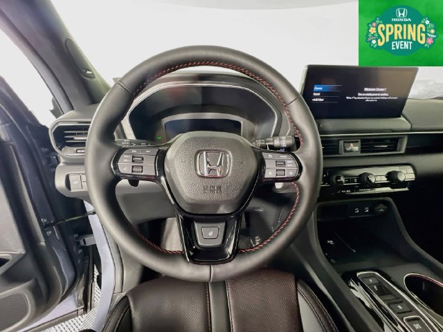 New 2026 Honda Pilot Black Edition image 12