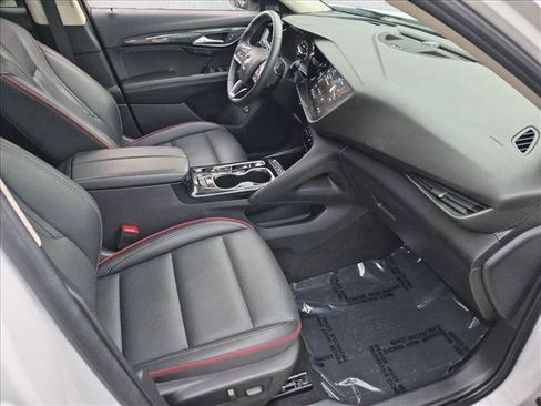 Used 2023 Buick Envision Essence w/ Sport Touring Package FWD image 21