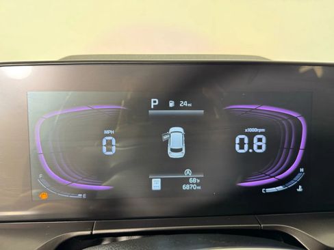 Used 2024 Kia Telluride LX image 14