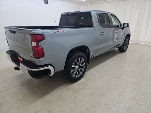 Used 2024 Chevrolet Silverado 1500 LT AWD/4WD image 13