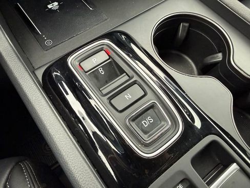 Used 2025 Honda Pilot EX-L image 42