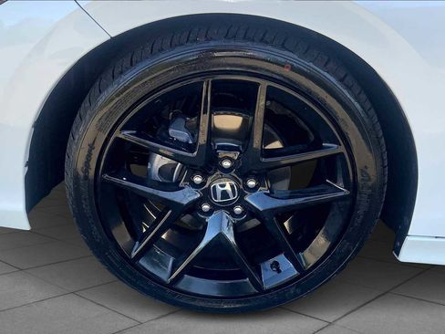 Used 2025 Honda Civic Sport image 10