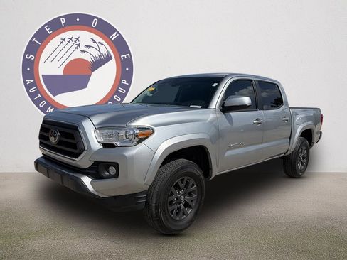 Used 2023 Toyota Tacoma SR5 w/ Technology Package AWD/4WD image 2