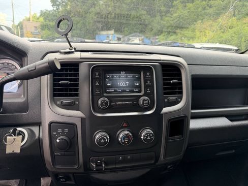 Used 2014 RAM 1500 Express w/ Black Ram 1500 Express Group AWD/4WD image 18