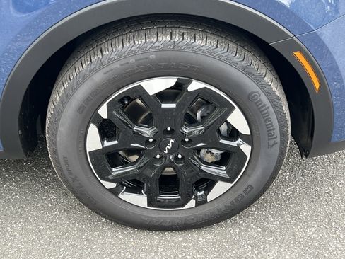 Used 2025 Kia Sorento S w/ Panoramic Sunroof Package image 12