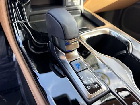 Used 2025 Lexus NX 250 FWD w/ Towing Package (2000 Lbs) image 20