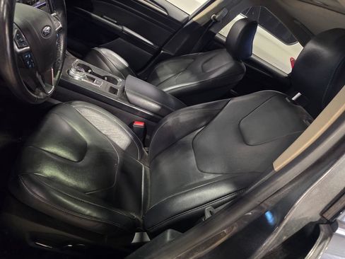 Used 2020 Ford Fusion Titanium AWD/4WD image 6