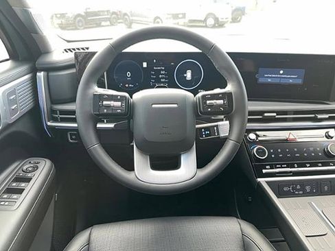 Used 2025 Hyundai Santa Fe Limited image 13