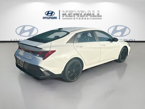 Certified 2026 Hyundai Elantra SEL Sport FWD image 6