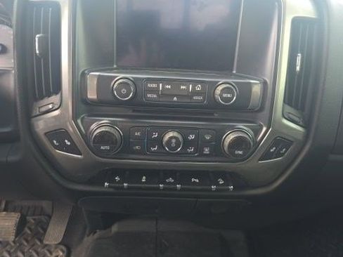 Used 2018 Chevrolet Silverado 1500 LT w/ All Star Edition image 13