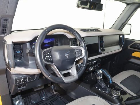 Used 2022 Ford Bronco Wildtrak image 25