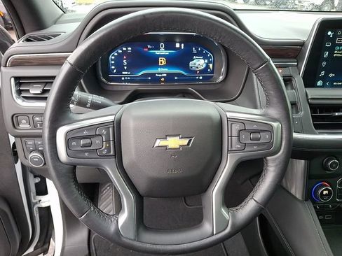 Used 2022 Chevrolet Tahoe LT w/ Luxury Package image 13