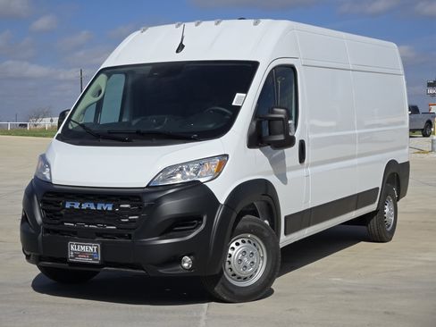 New 2026 RAM ProMaster 2500 w/ Convenience Group image 1