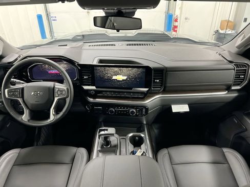 New 2026 Chevrolet Silverado 1500 LT Trail Boss w/ LT Trail Boss Premium Package AWD/4WD image 5