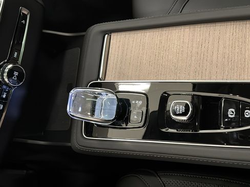 Used 2026 Volvo XC90 B5 Plus w/ Protection Package image 19