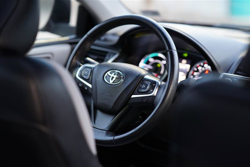 Used 2017 Toyota Camry SE w/ Moonroof Package FWD image 43