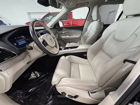 Used 2023 Volvo XC90 B6 Ultimate AWD/4WD image 11