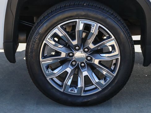 Used 2022 GMC Sierra 1500 Denali w/ Denali Reserve Package AWD/4WD image 10