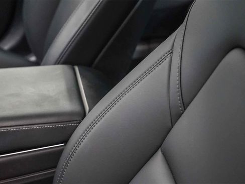 Used 2019 Tesla Model 3 Long Range image 19