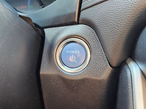 Used 2021 Toyota RAV4 Limited AWD/4WD image 18