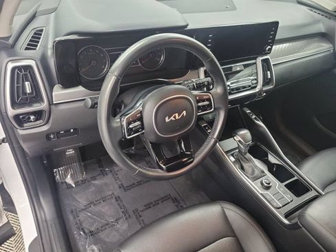 Certified 2023 Kia Sorento S FWD image 16