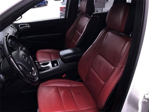 Used 2020 Jeep Grand Cherokee Altitude image 25