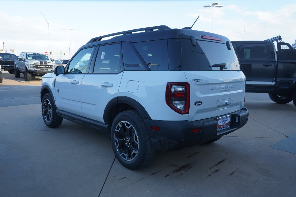 New 2026 Ford Bronco Sport Outer Banks w/ Outer Banks Tech Package+ AWD/4WD image 12