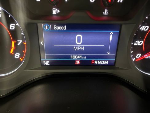 Used 2021 Chevrolet Camaro LT image 19