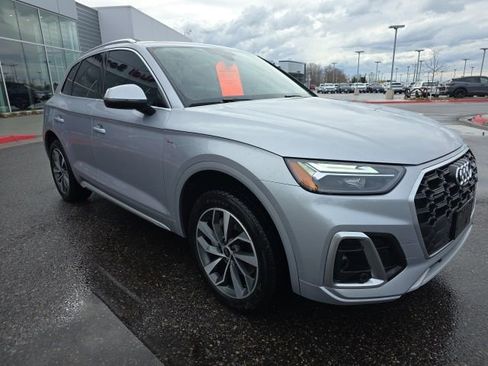 Used 2022 Audi Q5 2.0T Premium Plus image 3