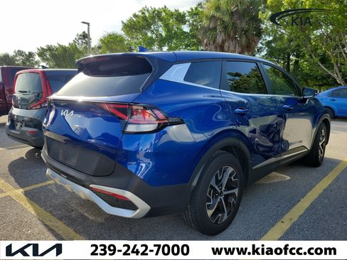 Certified 2025 Kia Sportage EX FWD image 7