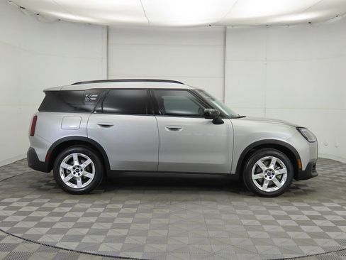 Certified 2025 MINI Cooper Countryman S image 5