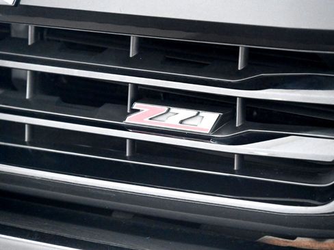 Used 2017 Chevrolet Silverado 1500 LTZ Z71 w/ LTZ Plus Package image 9