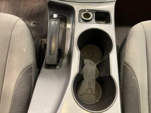 Used 2015 Ford Escape SE image 16