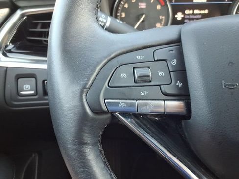 Used 2024 Cadillac XT6 Premium Luxury w/ Technology Package AWD/4WD image 34