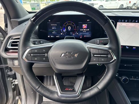 Used 2025 Chevrolet Traverse Z71 w/ Enhanced Driving Package image 21