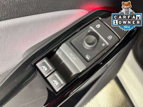 Used 2023 Volkswagen ID.4 Pro S AWD/4WD image 13