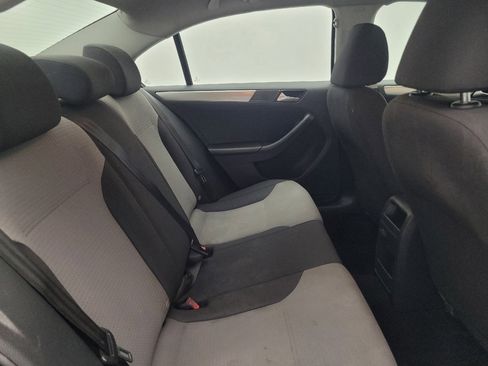 Used 2017 Volkswagen Jetta S FWD image 19