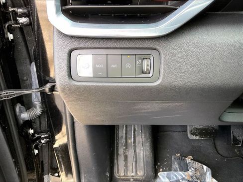 Used 2024 GMC Acadia Elevation image 26