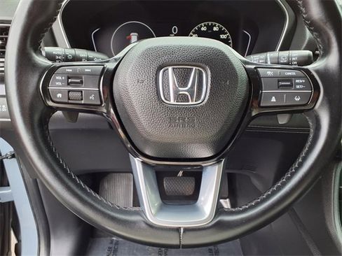 Used 2023 Honda Pilot Touring image 17