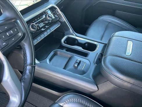 Used 2024 GMC Sierra 3500 Denali w/ Denali Reserve Package image 14